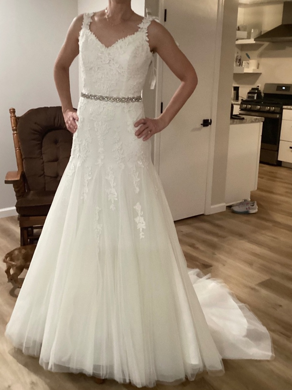 BNWT Elegant White Lace Wedding Dress